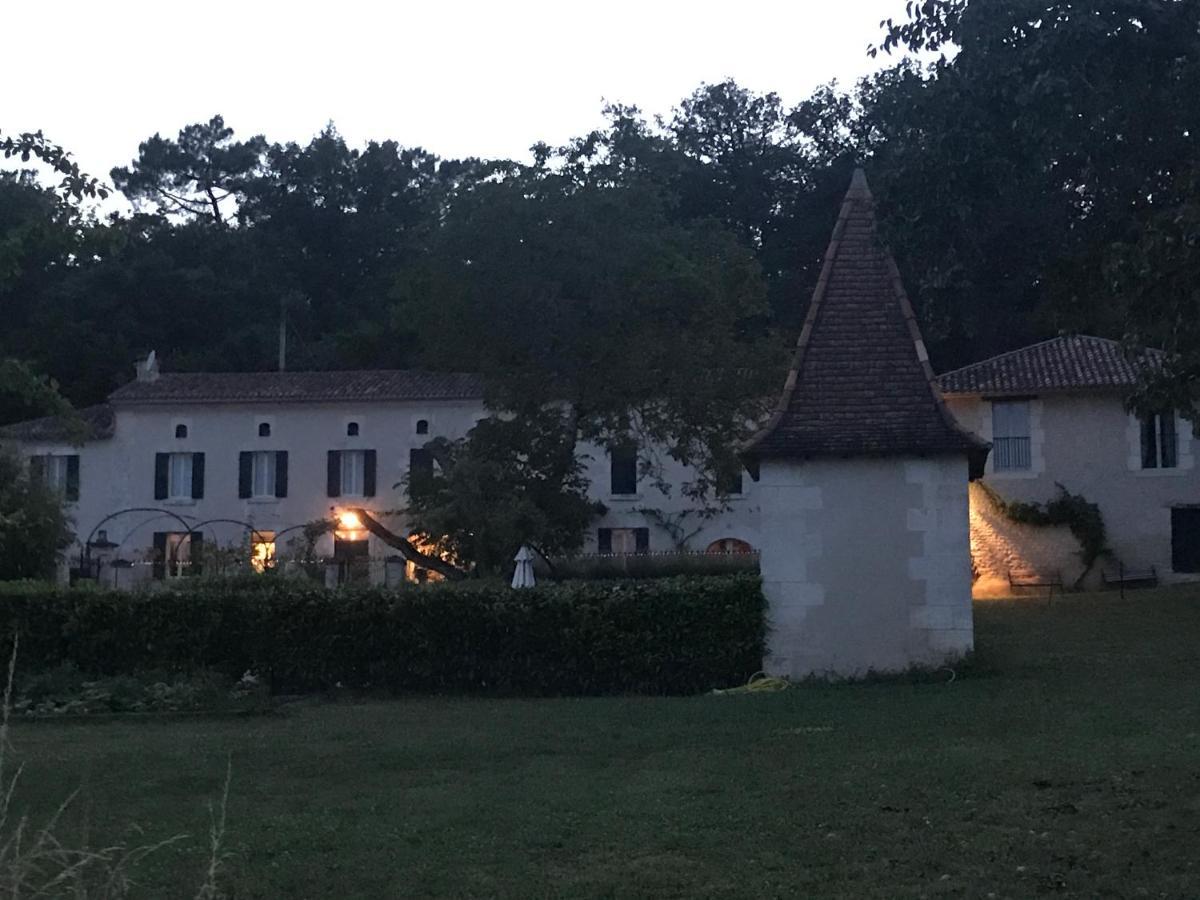 Le Manoir De Nabinaud Bed & Breakfast ภายนอก รูปภาพ
